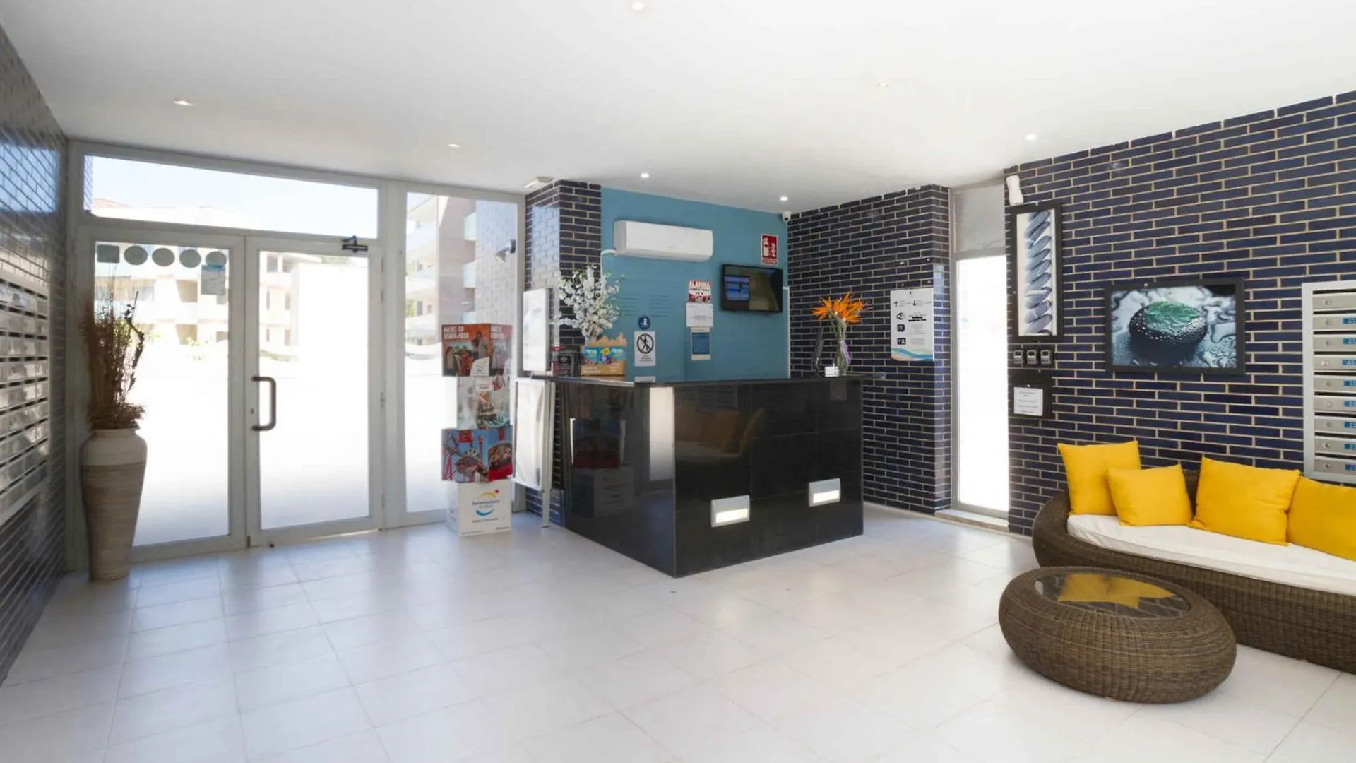 Apartments In Salou - Costa Dorada 43196
